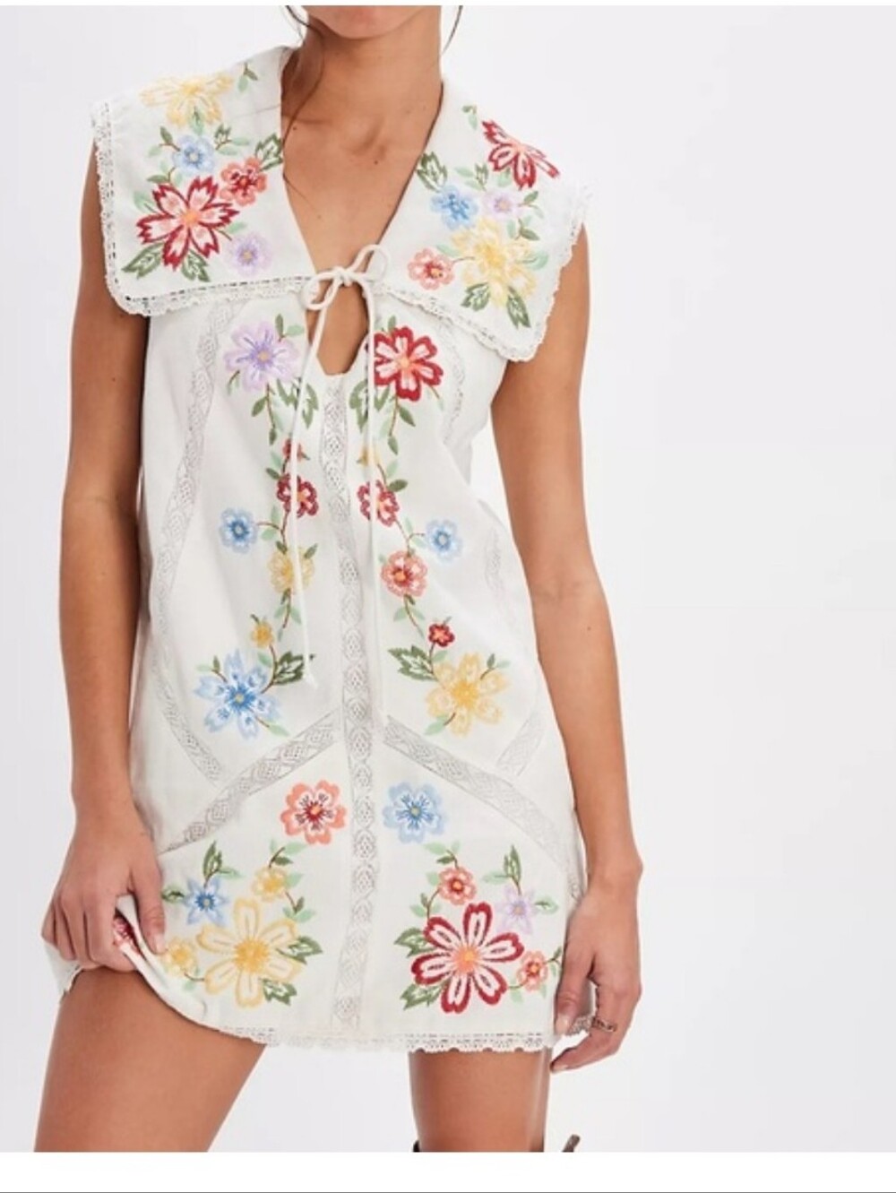 Free People Embroidered Willow Lace  Tie-Neck Mini Dress Size Medium 198$ MSRP
